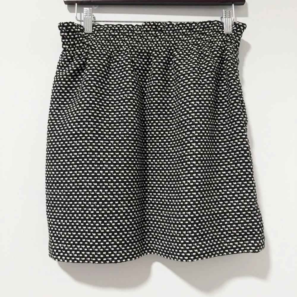 J. Crew Factory Sidewalk Skirt Womens Size 2 Black White Jacquard Print Textured